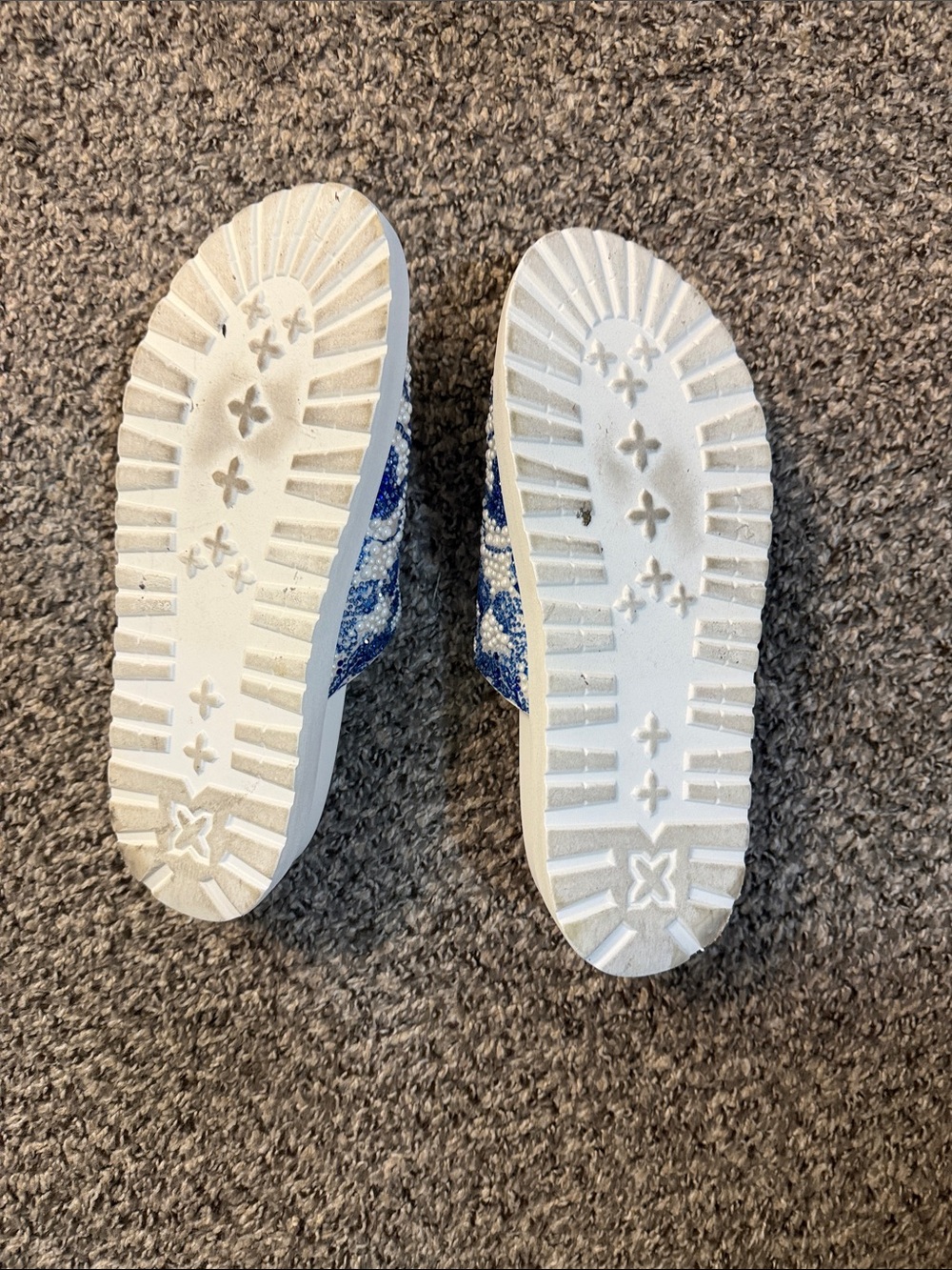 Betsey Johnson White and Blue Pearl Embellished Double Buckle Slide Sandals - Picture 4 of 5